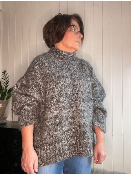 Hovedbilde Moment sweater. Oppskrift