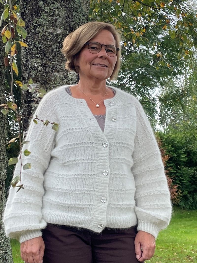 Carina Cardigan. Oppskrift.