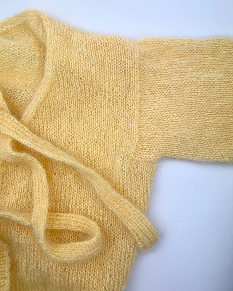 Bella omslagsbluse. Garnpakke