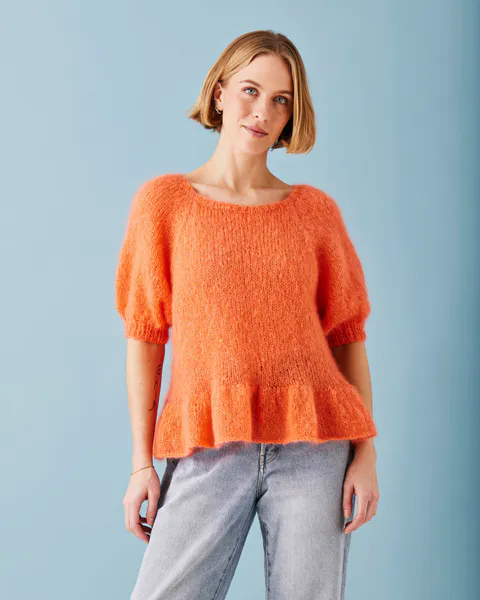 Hovedbilde Bluse med pufferme og rynkekant. Garnpakke.