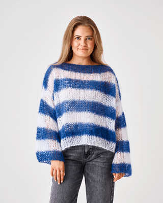 Sweater med striper. Oppskrift.