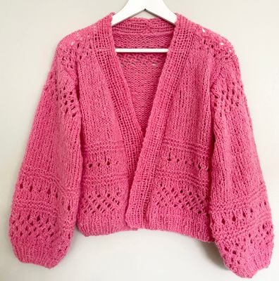Fnugg cardigan. Garnpakke.