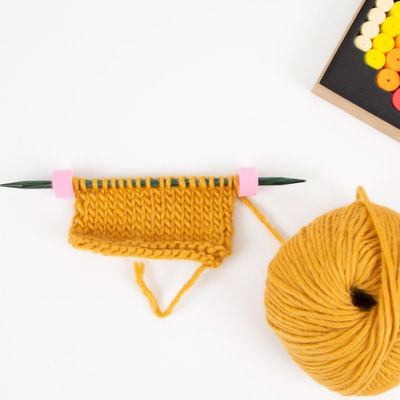 Maskestoppere by Katia Yarns
