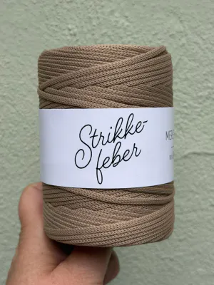 Mere snor.